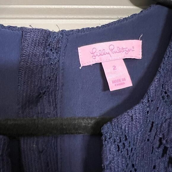 Lilly Pulitzer Augusta Lace Shift Dress in Drippy Paisley Navy Blue | Size 2 - Picture 2 of 7